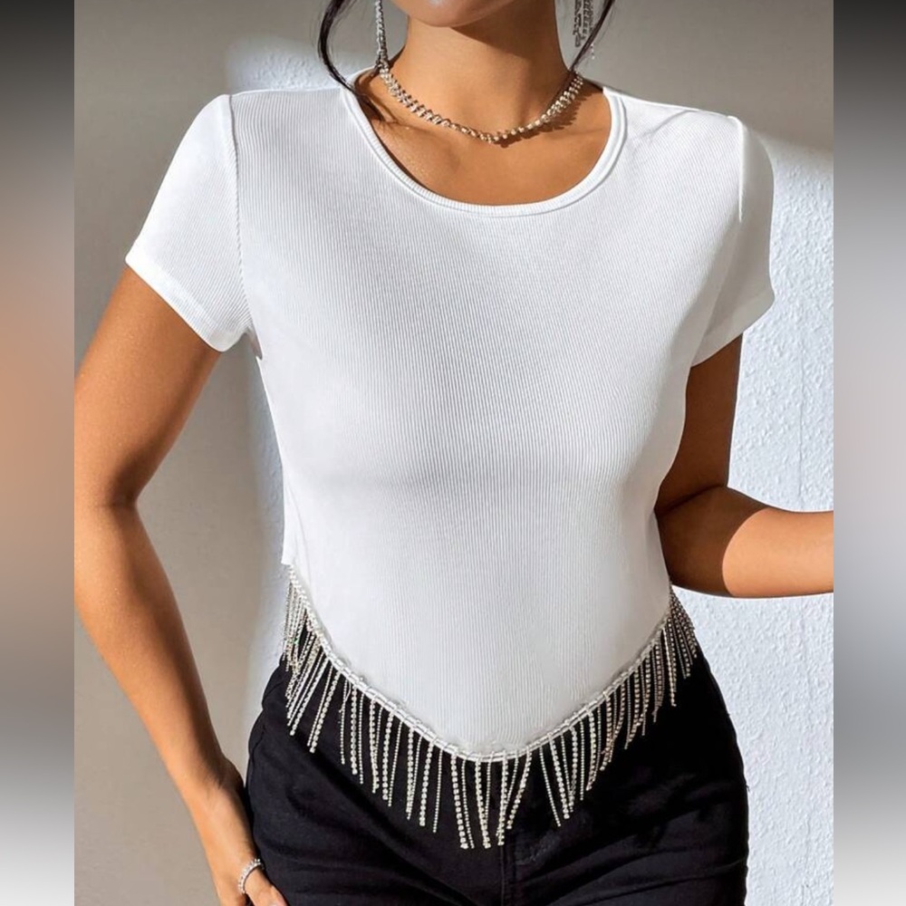 SHEIN Cropped Rave Top - Picture 2 of 10